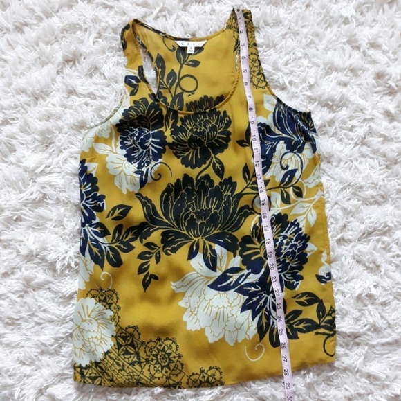 CAbi Bali floral silk blend racer back blouse sleeveless top shell - Picture 8 of 8